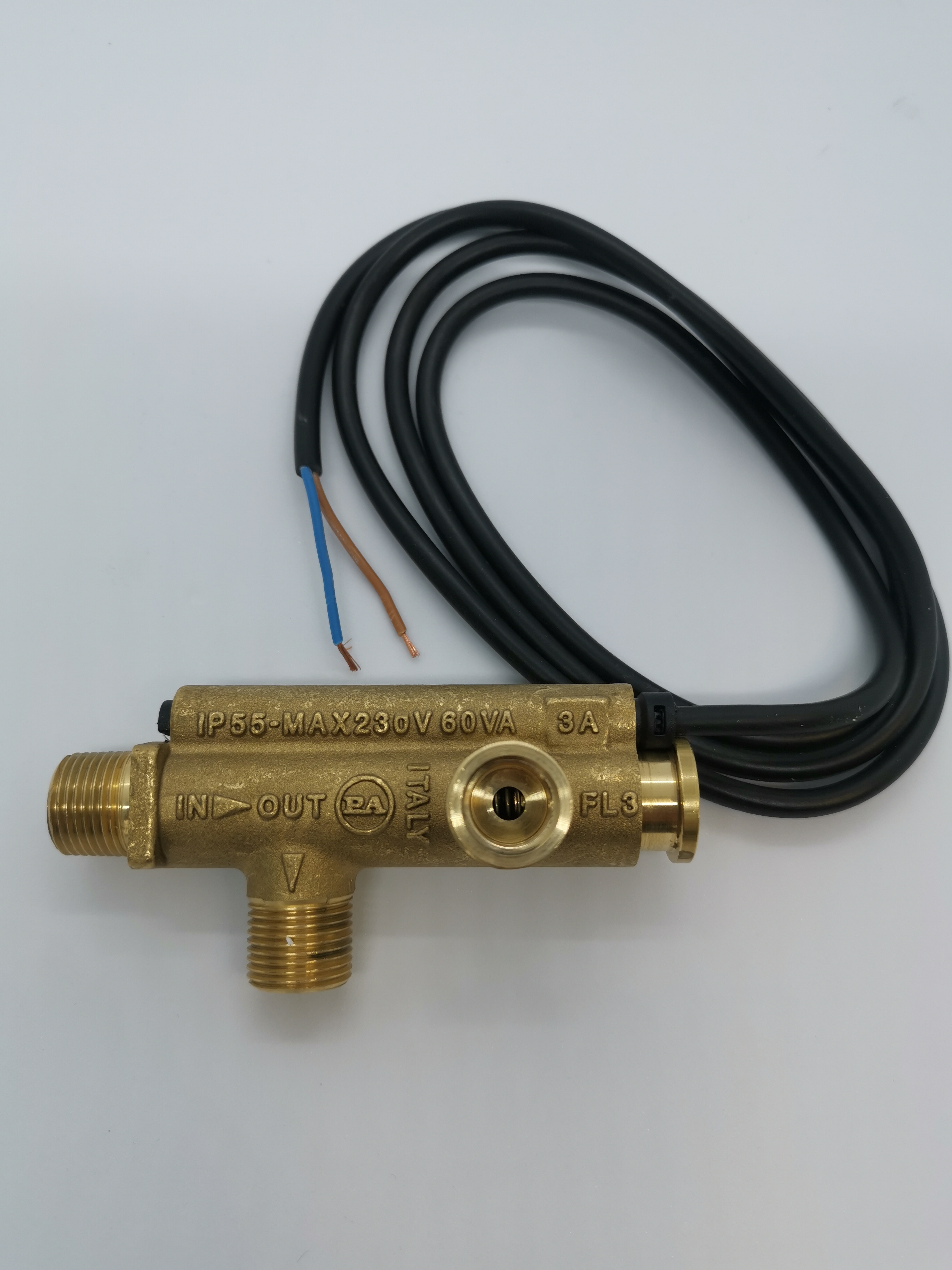 3/8″ Flow Switch with Probe 3A 230V 